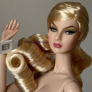 Integrity Toys Fashion Royalty Agnes von Weiss Gardenia Nude Doll Short Nails